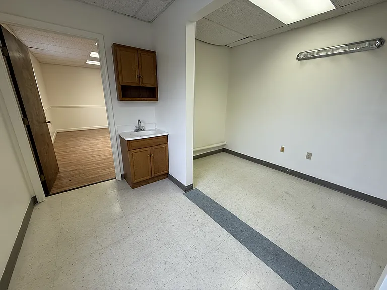 1230 Woodland Dr #116 — Photo 14