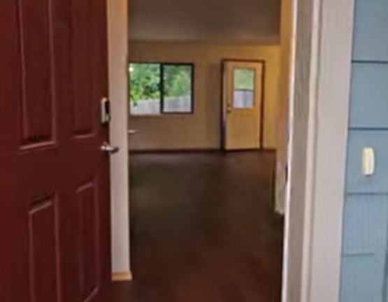2nd image of 435 NE Inspiration St