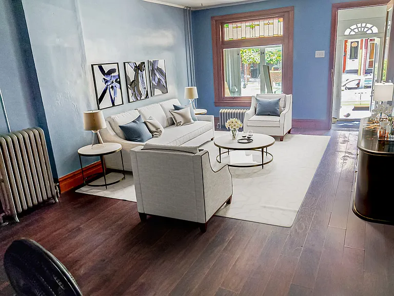 1020 W Green St — Photo 2