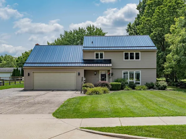 9612 Moeller Rd, New Haven, IN 46774