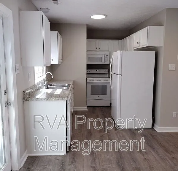 6105 Varina Point Ln — Photo 12