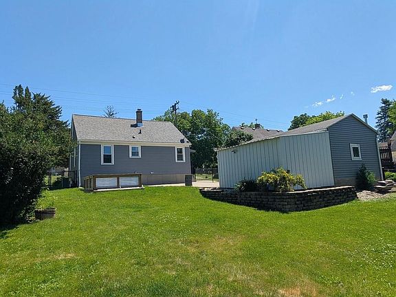 2nd image of 214 Fairview STREET