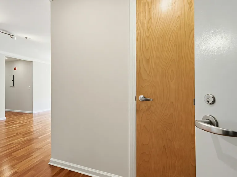 2001 McAllister St #145 — Photo 8