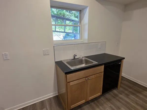 990 Somerset St Floor 1, Watchung, NJ 07069
