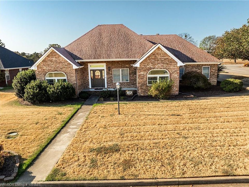 1st image of 3007 Fairway Dr