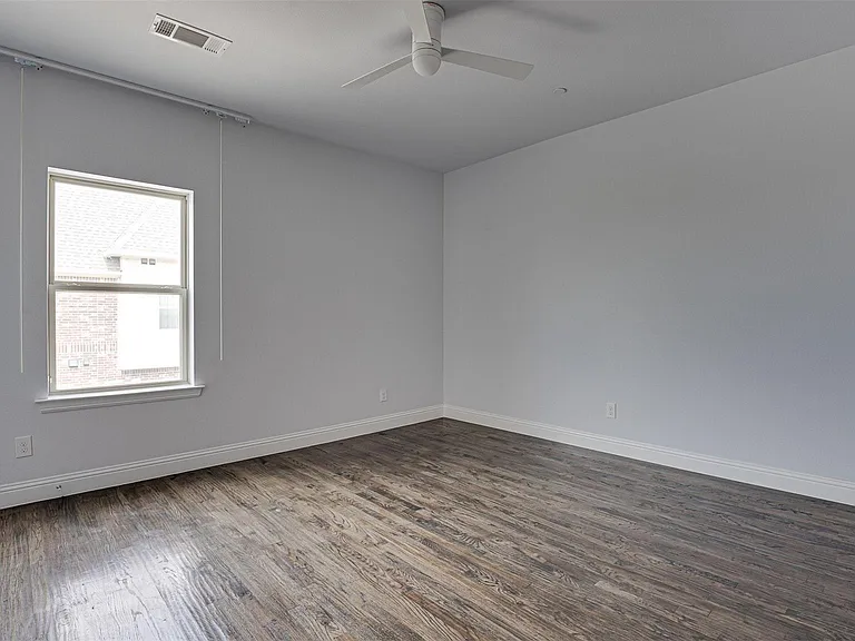 8447 Jacobs St — Photo 22