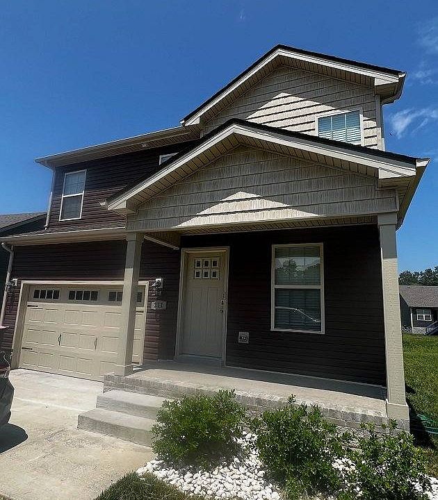 1st image of 211 Geneva Ln