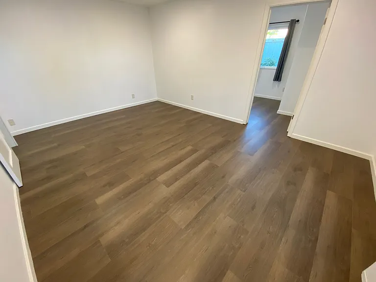2086 Arctic St — Photo 7