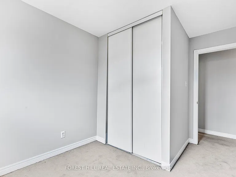 57 Michael Cres — Photo 14