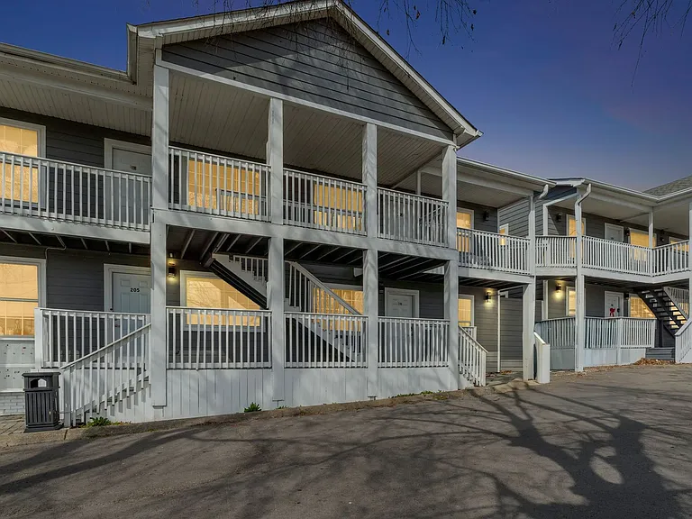 Hickory Lofts — Photo 1