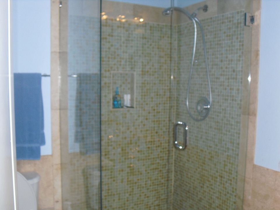 2nd image of 10521 Emerald Chase Dr