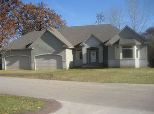 14214 Trace Ridge Rd, Wayzata, MN 55391