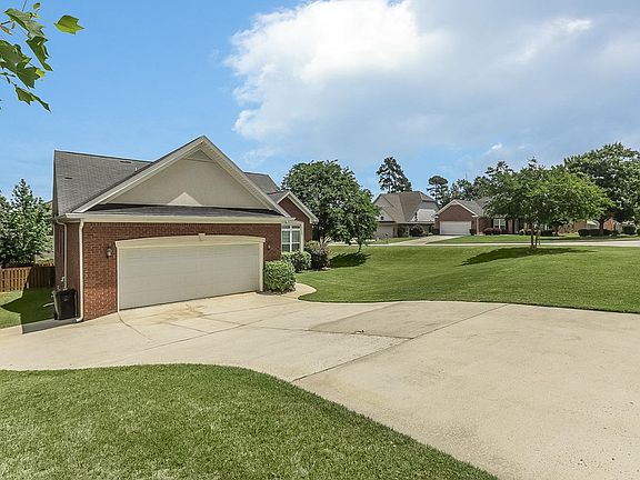 4th image of 208 Dorset Dr
