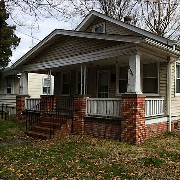 1st image of 2322 Vincent Ave