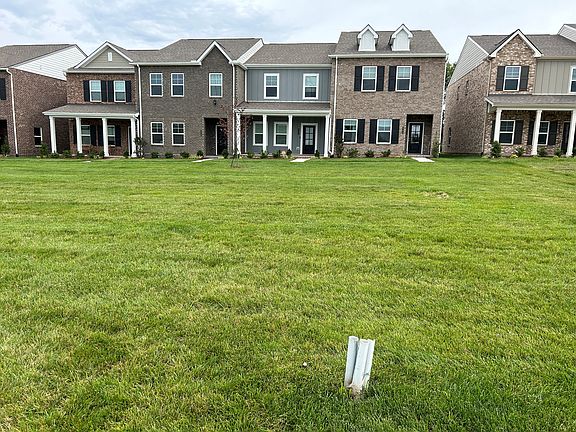 Huge front yard with end unit