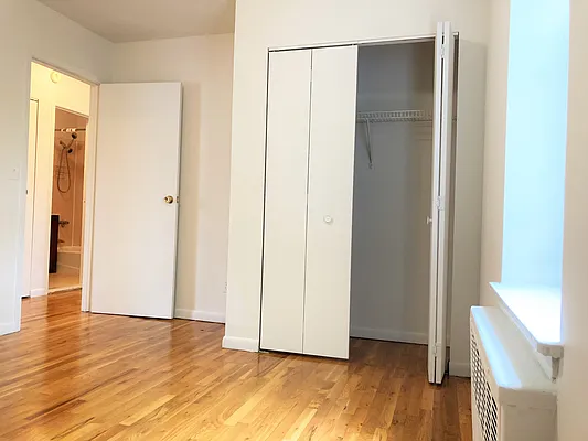 Rented by ZealEstate Group Inc | media 18