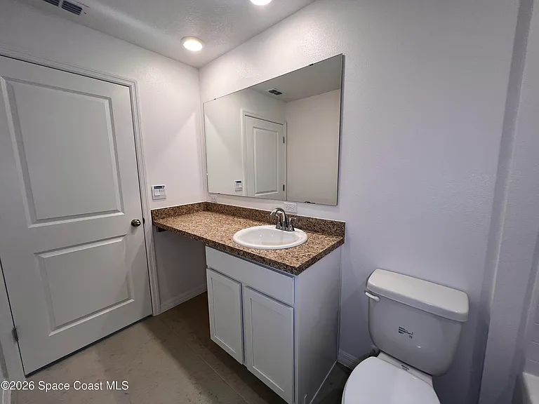 340 Wendover Rd SW — Photo 16