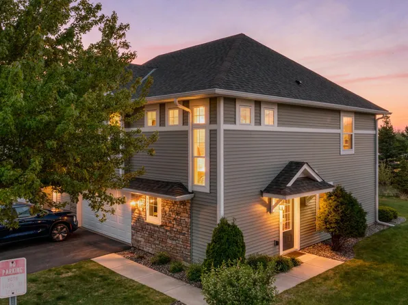 9993 5th Street Ln N, Lake Elmo, MN 55042