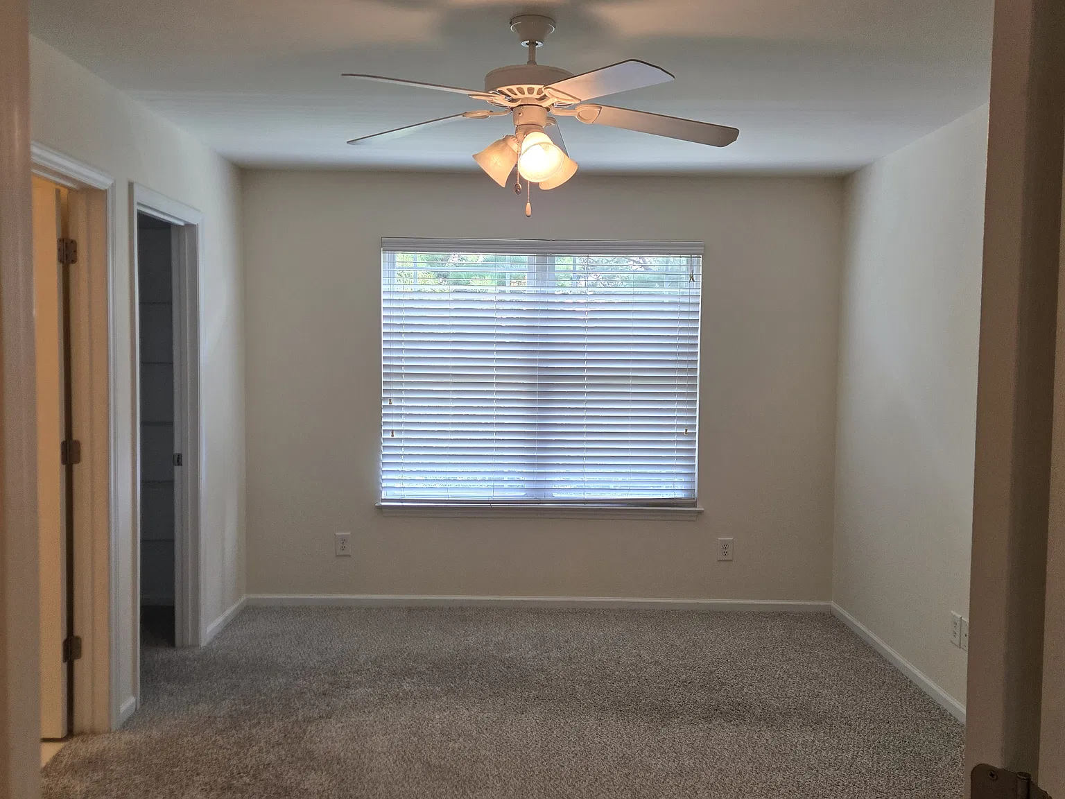 2 bed, 1142 sqft, $1,400 — Photo 4