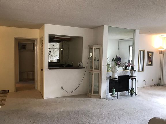 4th image of 5718 Ravenspur Dr Unit 104