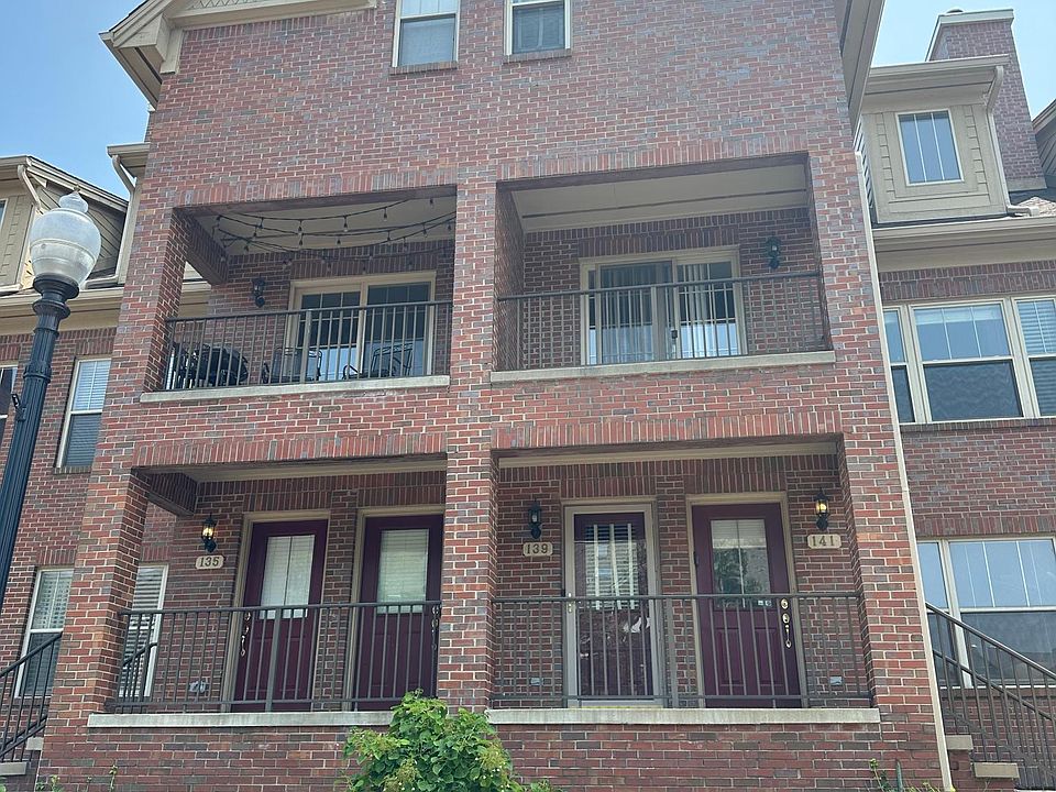 1st image of 139 Allenhurst Ave