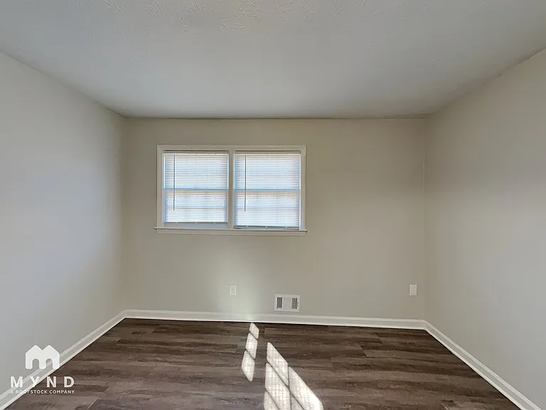 5445 Mill Valley Dr — Photo 12