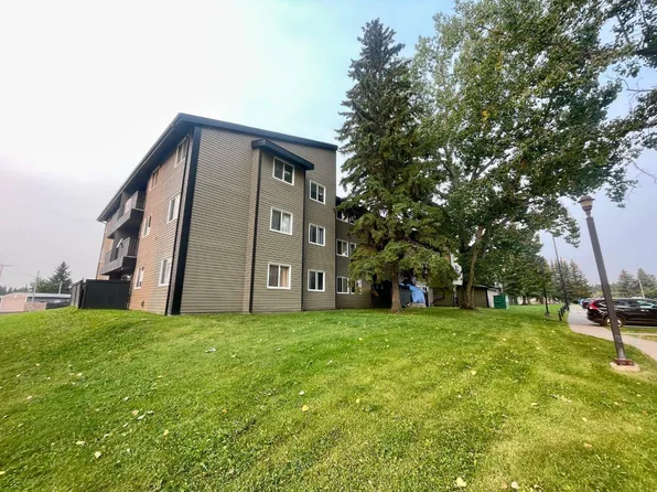 5611 9th Ave #110B, Edson, AB T7E 1R5