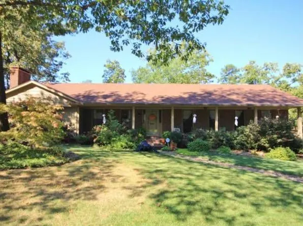 2 Racquet Ct, Little Rock, AR 72227