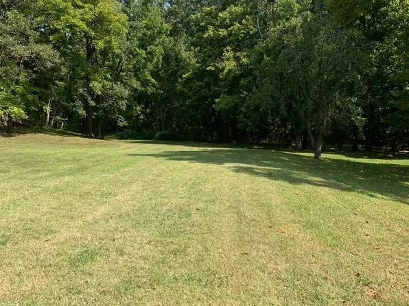 785 Gap Rd, Batesville, AR 72501