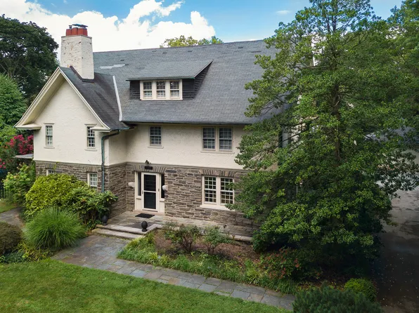 734 Millbrook Ln, Haverford, PA 19041