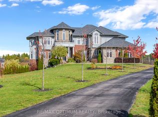 100 Chesswood Trl, Hamilton, ON L8N 2Z7