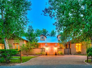 970 Bonita Rosas Dr NW, Los Ranchos De Albuquerque, NM 87107