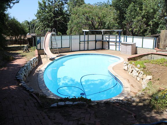 4th image of 9127 Fletcher Dr