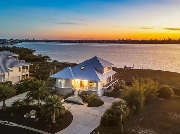 9941 Eagle Preserve Dr, Englewood, FL 34224