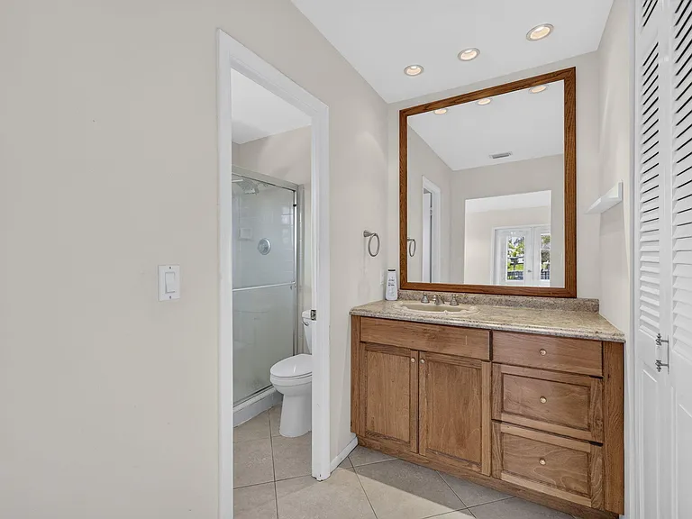 416 SE Naranja Ave — Photo 15