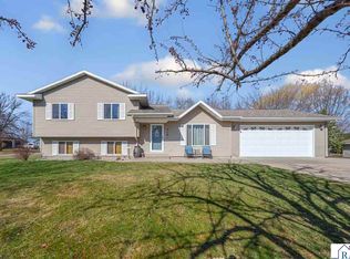 710 1st St, Cleveland, MN 56017