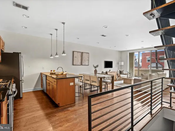 1135 Crease St APT 2, Philadelphia, PA 19125