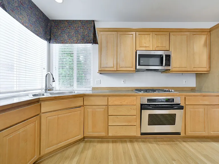 8428 NE 147th Pl — Photo 17