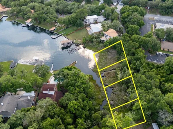 3 Four 5 Petit Ct, Shalimar, FL 32579