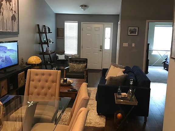 4th image of 2404 Quazar Cir