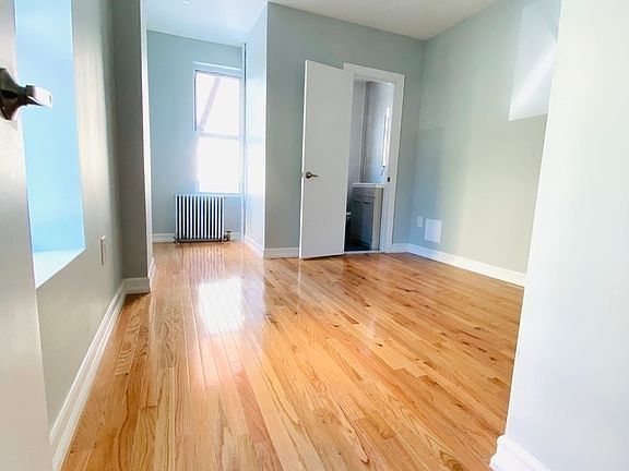 3rd image of 510 E 142nd St #2