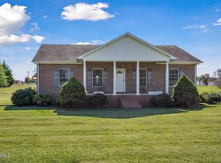 709 Dry Creek Rd, Smithville, TN 37166