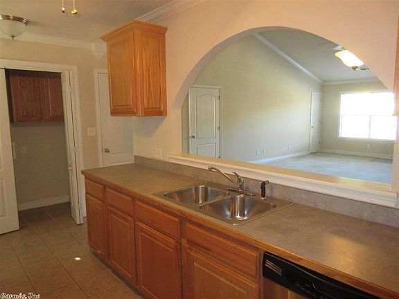 4th image of 204 Columbia Hills Trl APT B4