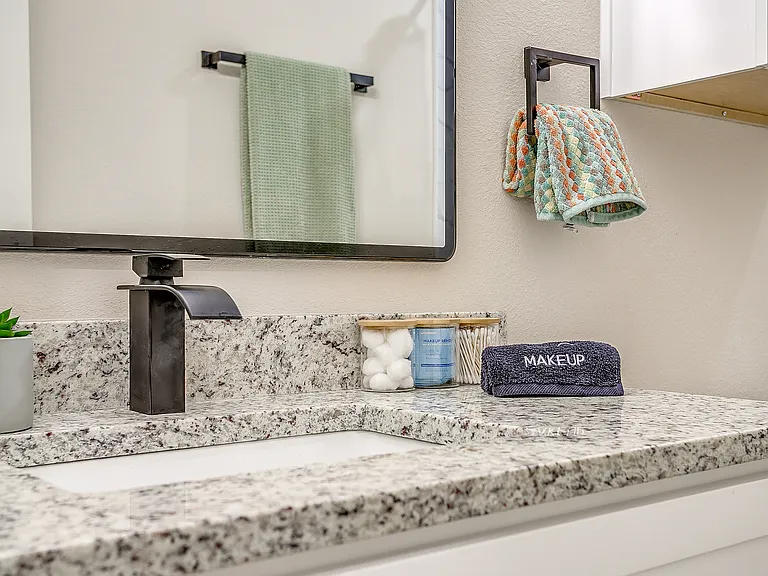5626 Barkridge Dr — Photo 35