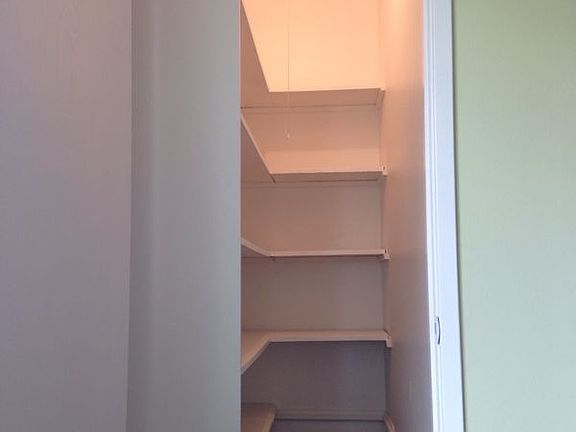 5th image of 1129 Capuchino Ave APT 6