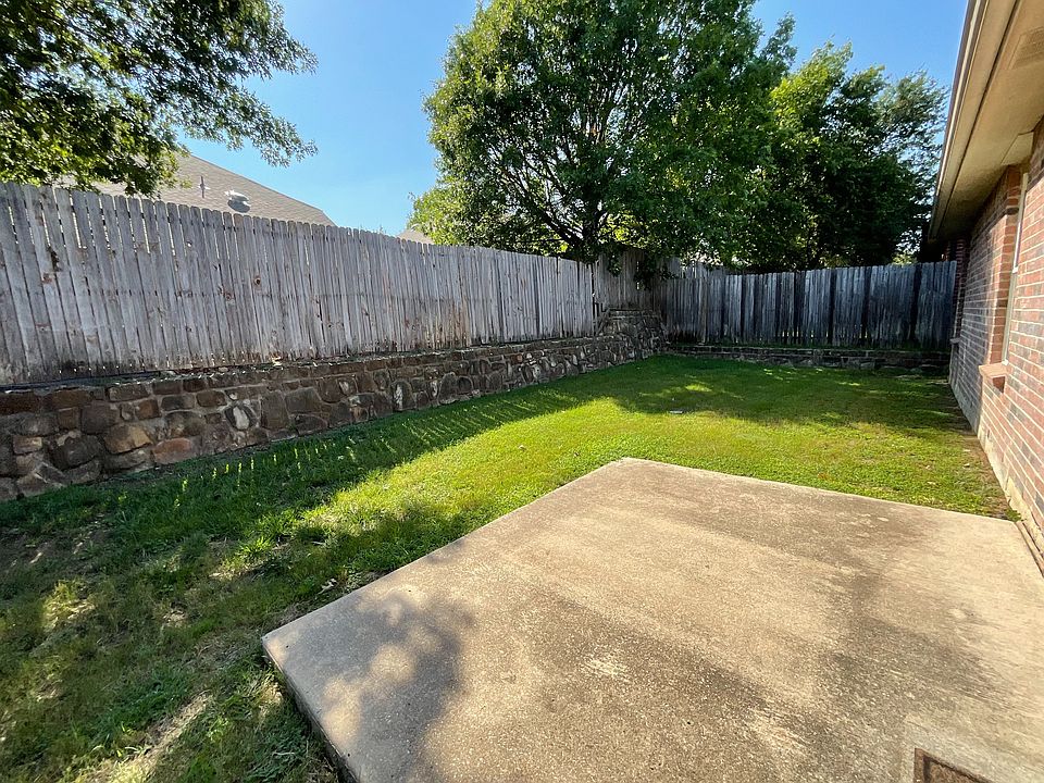 2nd image of 12935 Balez Dr