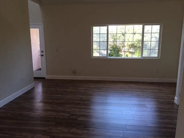 3959 Riviera Dr — Photo 4
