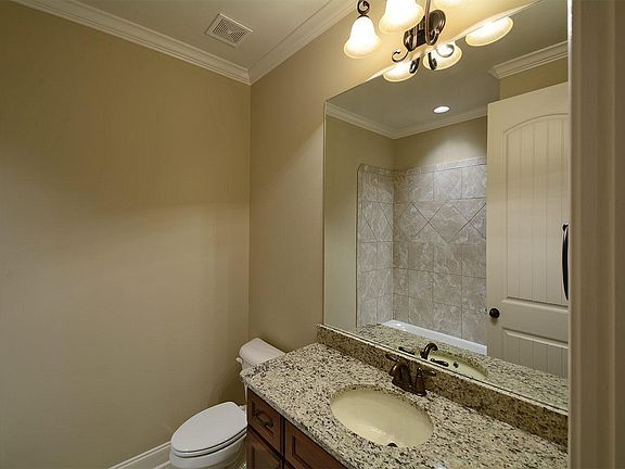 4445chestnuthill Ba Down