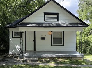 2118 E 49th St, Kansas City, MO 64130