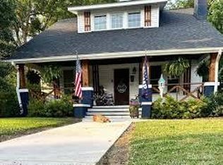 621 E Iredell Ave, Mooresville, NC 28115